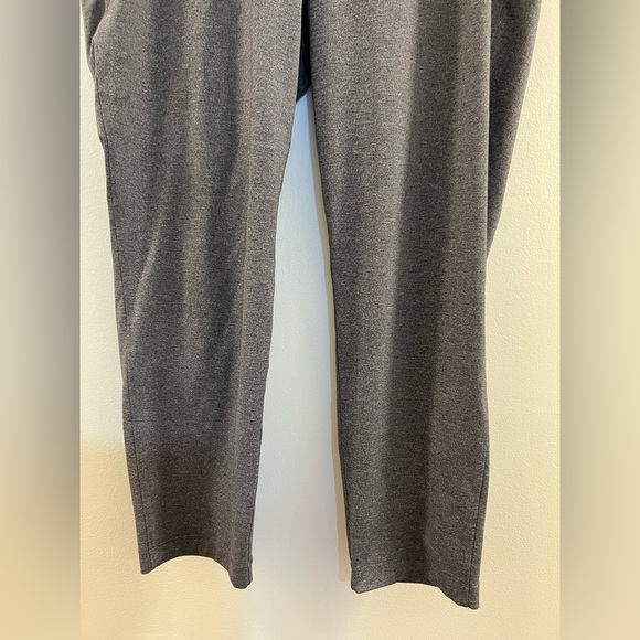 12. Lululemon On The Fly Pant *27" Heathered Black - Picture 10 of 16